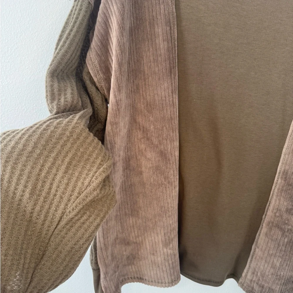 Gimmicks Brown Waffle Knit Open Front Layered Top Size S